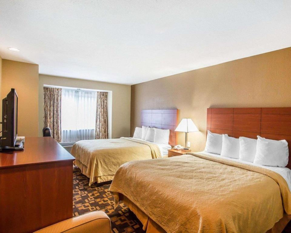 Quality Inn & Suites Mount Juliet Esterno foto