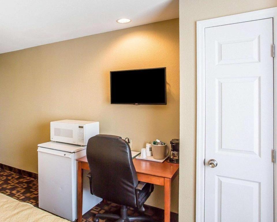 Quality Inn & Suites Mount Juliet Esterno foto