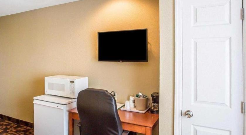 Quality Inn & Suites Mount Juliet Esterno foto