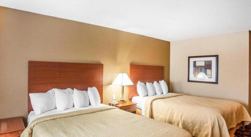 Quality Inn & Suites Mount Juliet Esterno foto